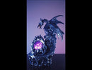 Dragon de glace avec boule de cristal LED ardente