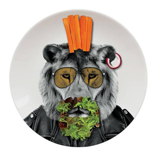 Wild Dining Lion